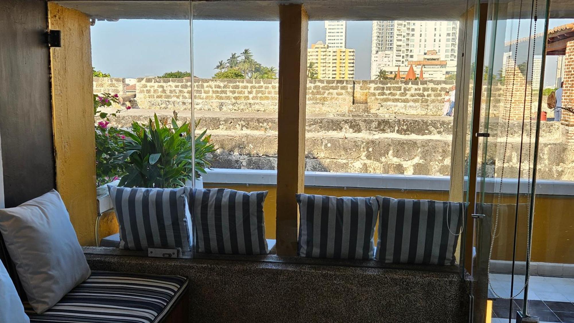 Apartamento Apartamento Duplex Vista Al Mar Y Murallas Nuevo En La Ciudad Amurallada Cartagena Exterior foto